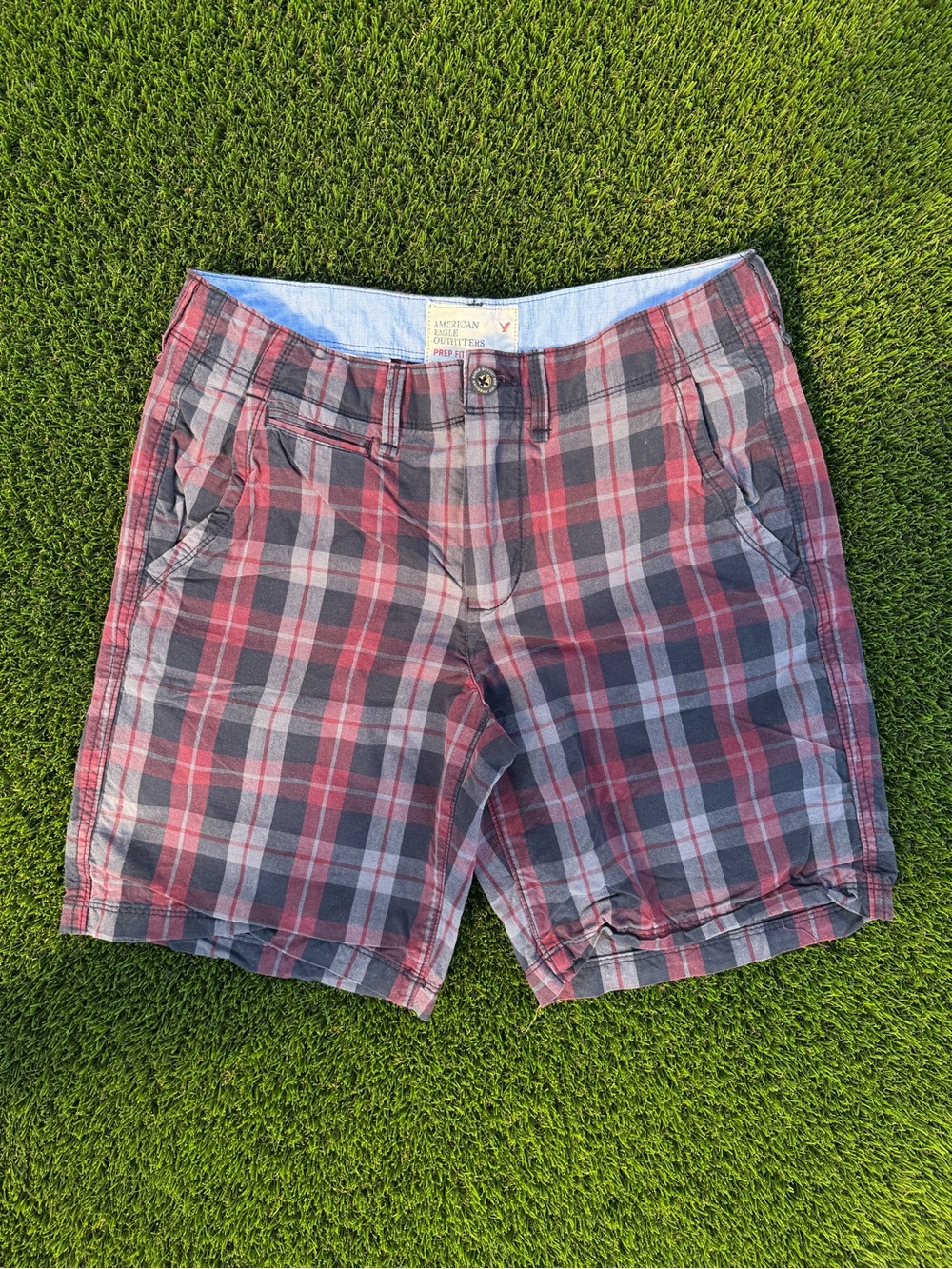 American Eagle Outfitters - Men’s Plaid Flat Front Shorts - Vintage Y2K